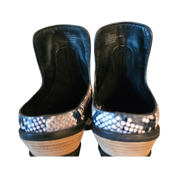 Women Gianni Bini snakeskin print pointed toe, chunk style heel dress boot - Picture 7 of 7